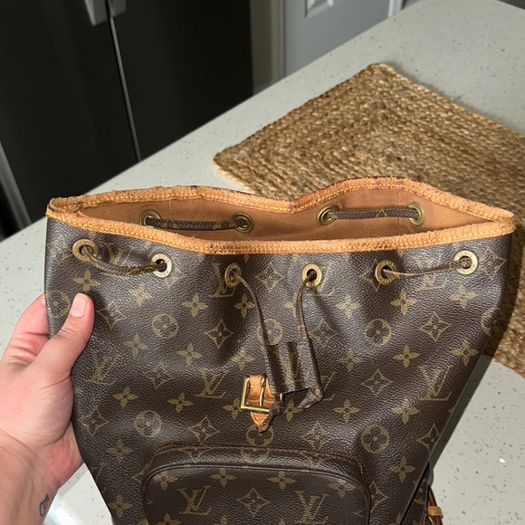 Louis Vuitton Backpack - Picture 14 of 16